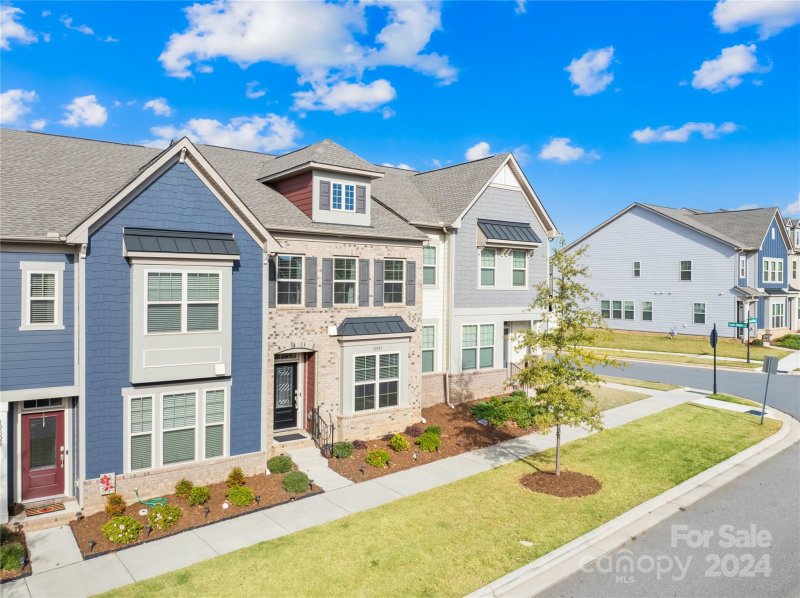 Property image 2 at 12829 Robert Walker Drive, Davidson, NC 28036