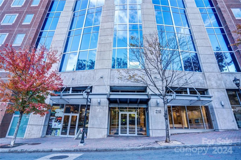 Property image 5 at 210 N Church Street, Charlotte, NC 28202