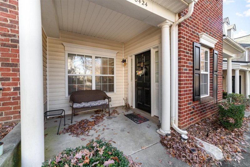 Property image 3 at 8424 Summerglen Circle, Charlotte, NC 28227