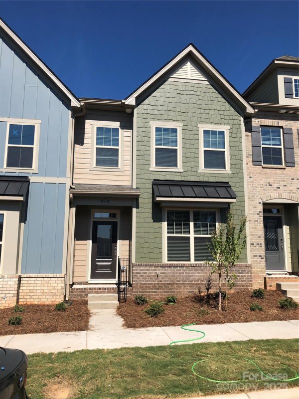 Property image 2 at 10930 Zac Hill Road, Davidson, NC 28036