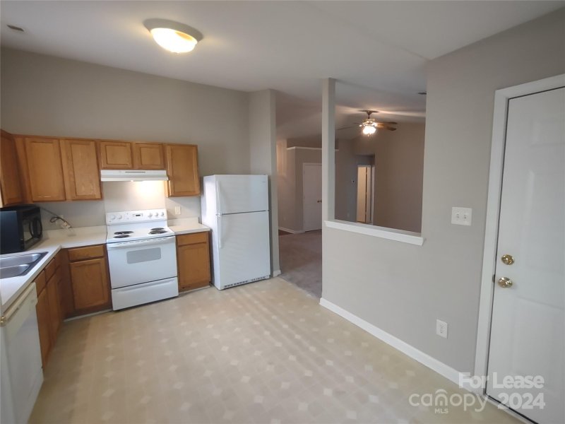 Property image 5 at 1139 Hipp Road, Charlotte, NC 28216