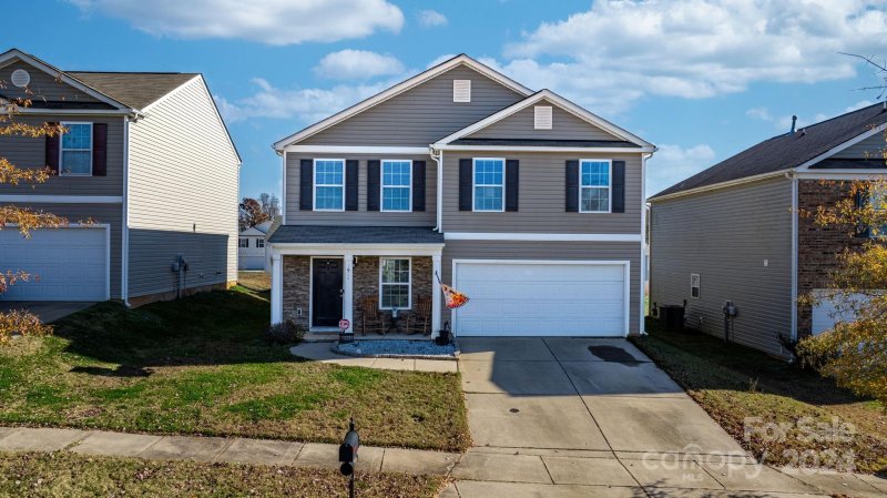 Property image 2 at 2924 Crosby Drive, Dallas, NC 28034