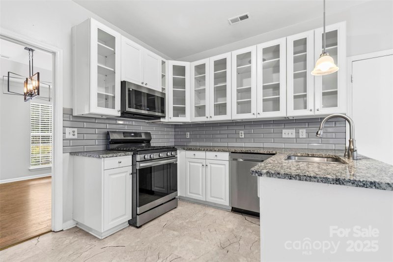 Property image 5 at 3519 Crescent Knoll Drive, Matthews, NC 28105