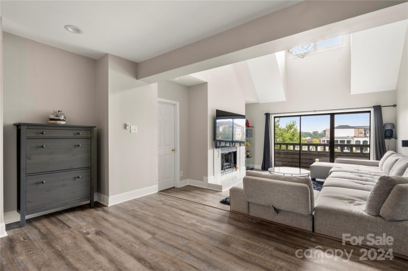 Property image 5 at 9039 J M Keynes Drive, Charlotte, NC 28262