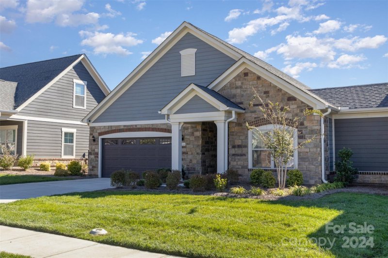 Property image 2 at 4014 Pleasant Run Drive, Matthews, NC 28104