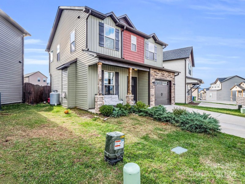 Property image 2 at 94 Cardwell Lane, Fletcher, NC 28732