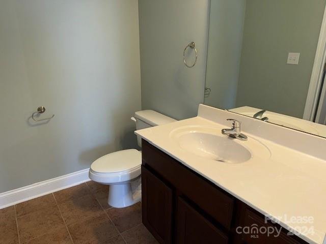 Property image 4 at 1000 E Woodlawn Road, Charlotte, NC 28209