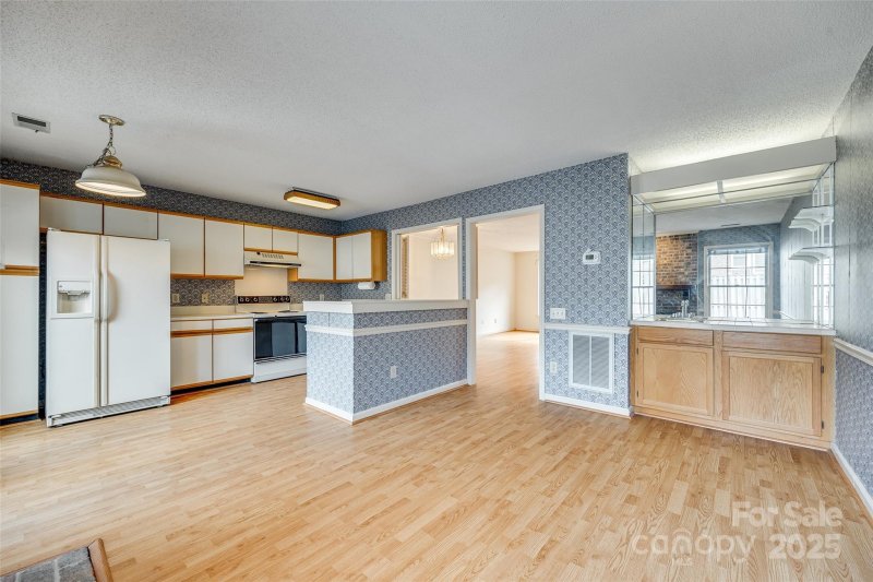 Property image 5 at 8218 Legare Court, Charlotte, NC 28210