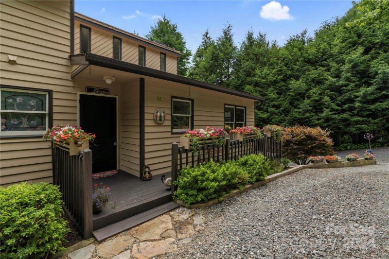 Property image 5 at 32 Hickory Forest Road, Fairview, NC 28730