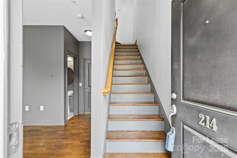 Property image 3 at 1314 Kenilworth Avenue, Charlotte, NC 28203