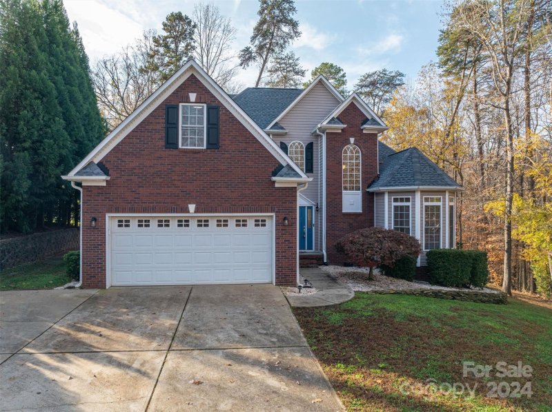 Property image 2 at 711 Crystal Lynn Drive, Lowell, NC 28098