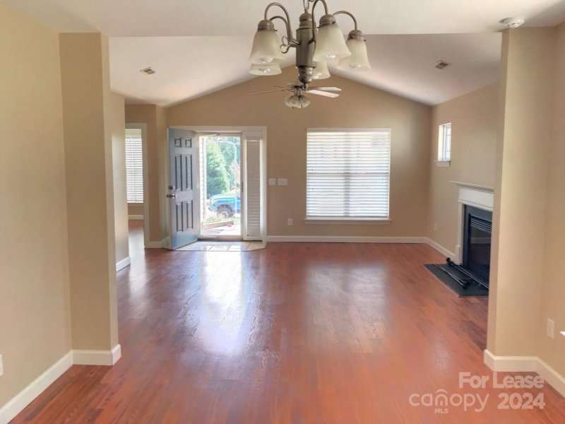 Property image 3 at 164 Tarrington Drive, Statesville, NC 28625