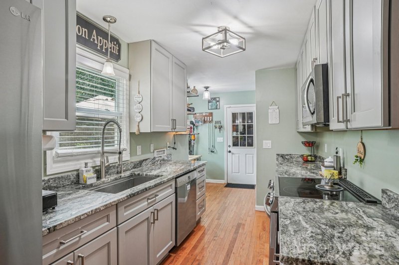 Property image 5 at 3993 Seaver Court, Hickory, NC 28602