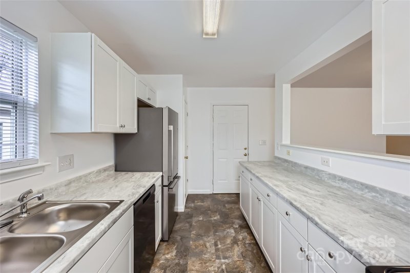 Property image 3 at 2424 Pitts Drive, Charlotte, NC 28216