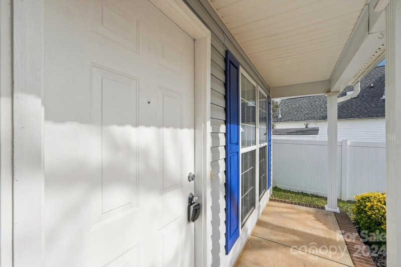 Property image 2 at 8827 Treyburn Drive, Charlotte, NC 28216