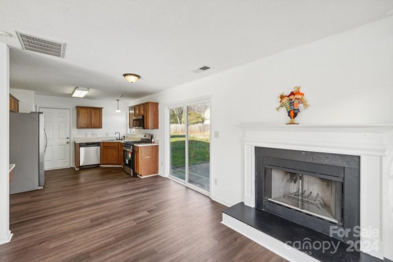 Property image 4 at 8827 Treyburn Drive, Charlotte, NC 28216