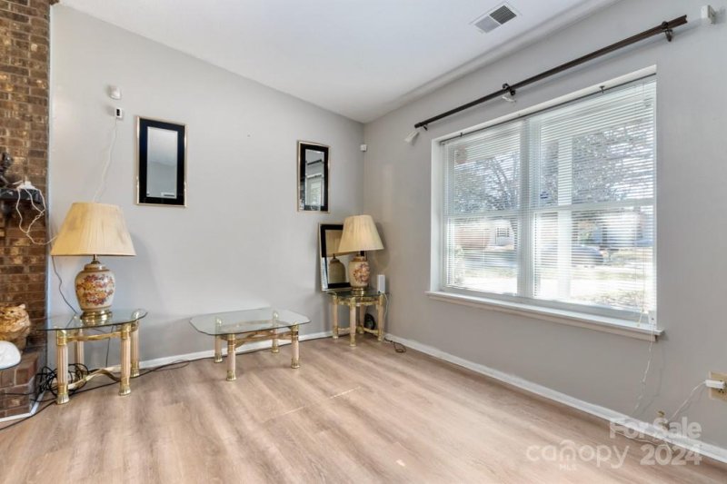 Property image 4 at 2000 Lilly Pond Court, Charlotte, NC 28273