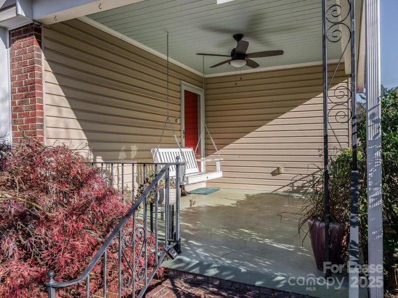 Property image 3 at 4331 Applegate Road, Charlotte, NC 28209