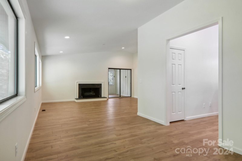 Property image 5 at 893 Indian Hill Road, Hendersonville, NC 28791