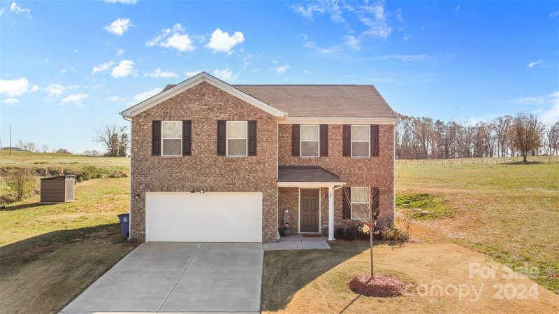 Property image 2 of 109 Vintage Woods Lane in Vintage Woods, Shelby, NC 28150