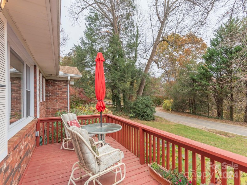 Property image 3 at 219 Northeast Avenue, Swannanoa, NC 28778