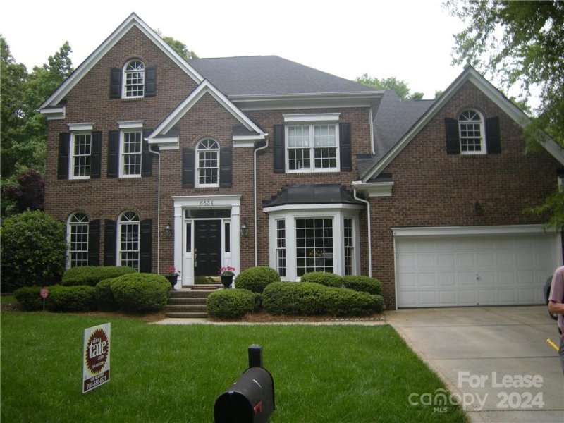 6634 Fairhope Court