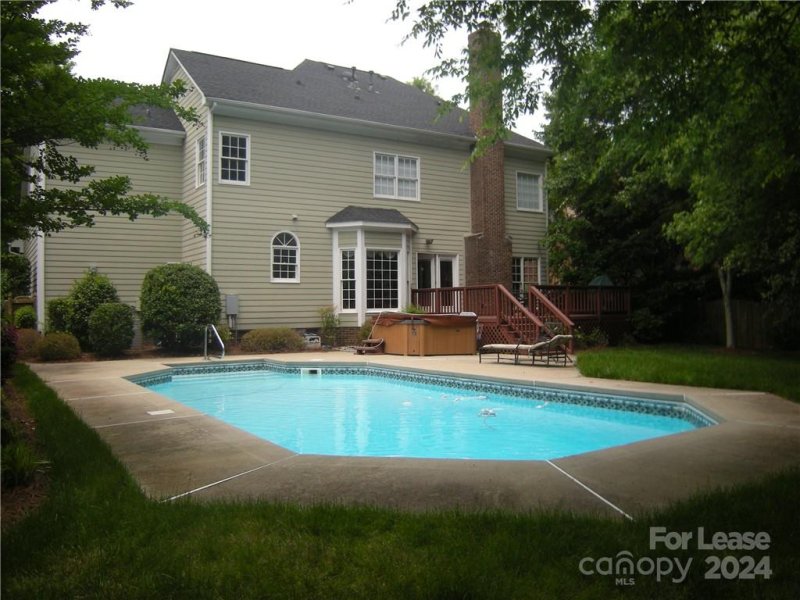 Property image 2 at 6634 Fairhope Court, Charlotte, NC 28277