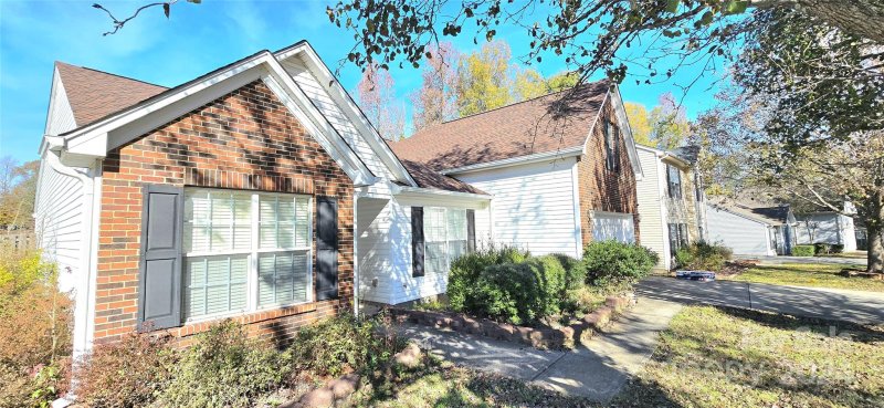 Property image 3 at 8325 Fox Swamp Road, Charlotte, NC 28215