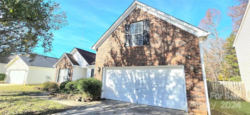 Property image 5 at 8325 Fox Swamp Road, Charlotte, NC 28215