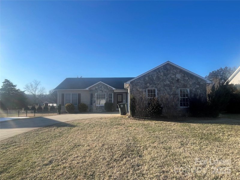 1444 Farmington Hills Drive