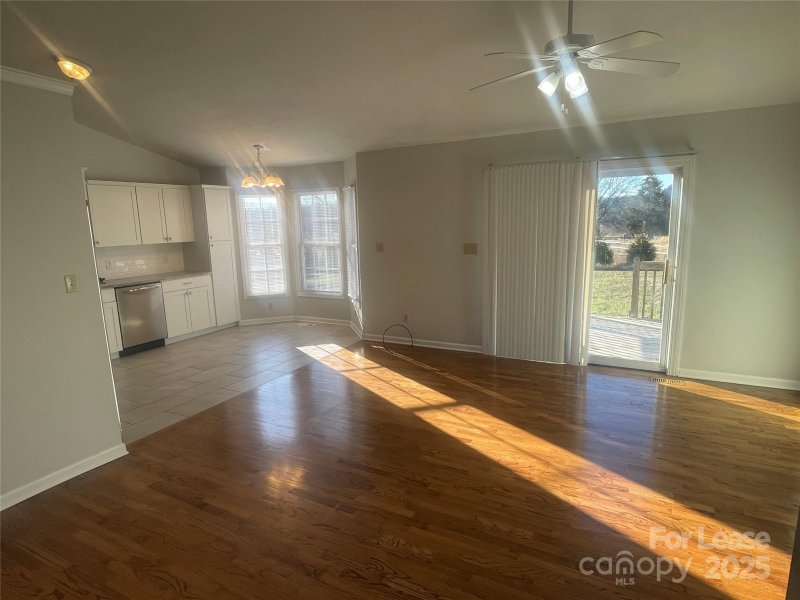 Property image 4 at 1444 Farmington Hills Drive, Conover, NC 28613