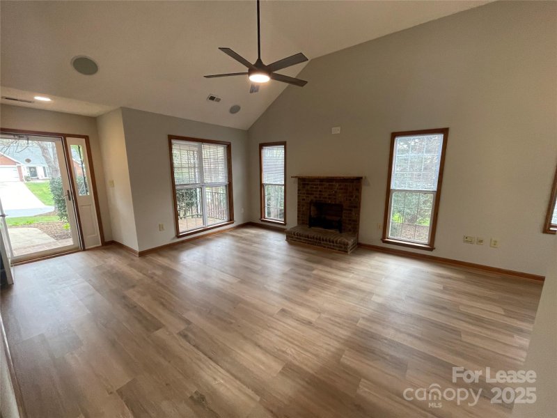 Property image 5 at 7118 Hunters Bluff Drive, Denver, NC 28037