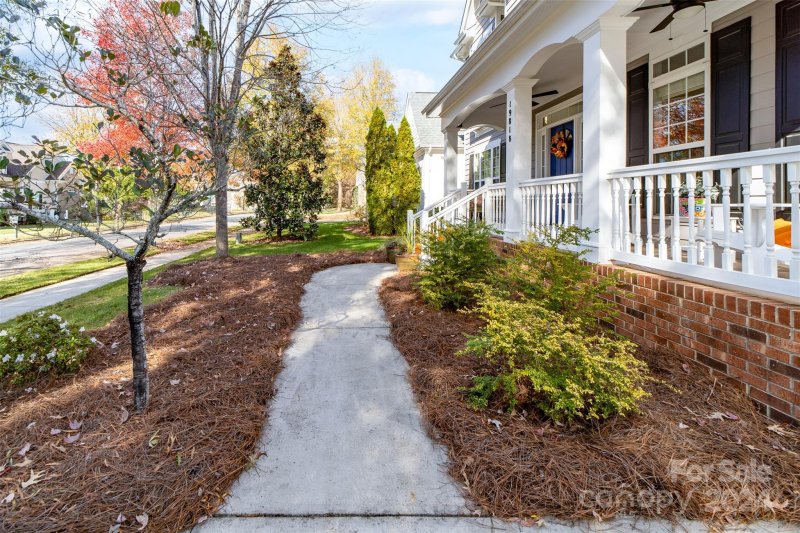 Property image 5 at 19818 Wooden Tee Drive, Davidson, NC 28036