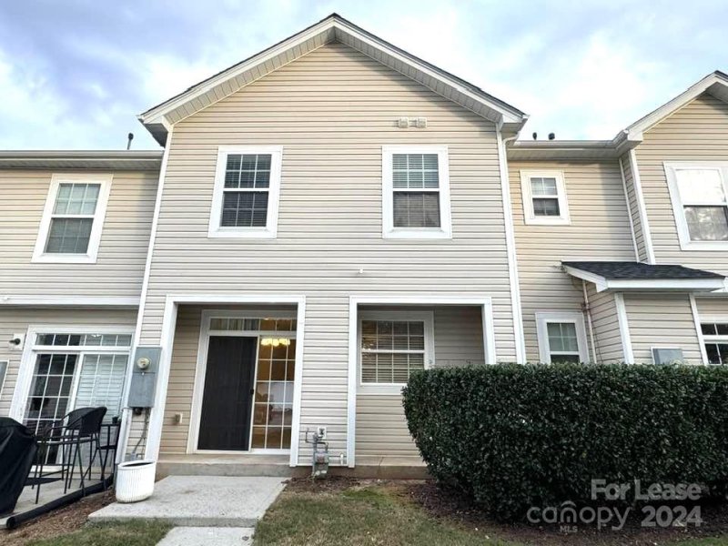 Property image 2 at 117 Walnut Cove Drive, Mooresville, NC 28117