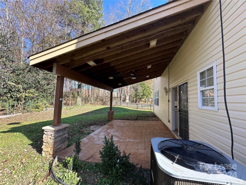 Property image 4 at 9542 Scotland Hall Court, Charlotte, NC 28277