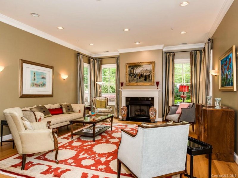 Property image 5 at 370 Wendover Heights Circle, Charlotte, NC 28211