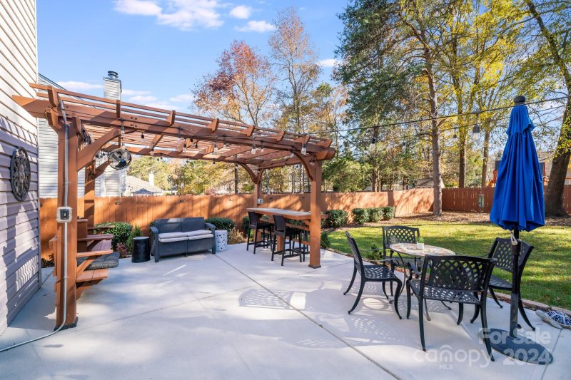Property image 3 at 12619 Ivey Creek Drive, Charlotte, NC 28273