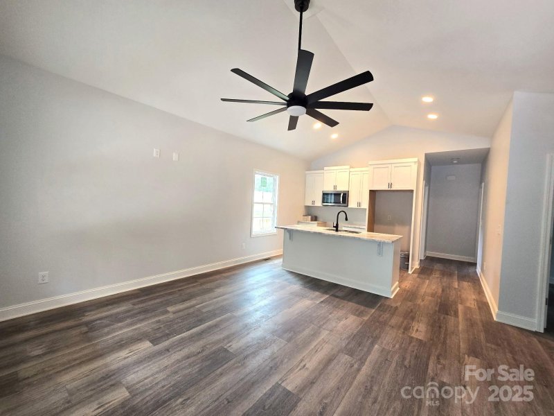 Property image 5 of 1589 Maysville Road in Vestavia, Shelby, NC 28150
