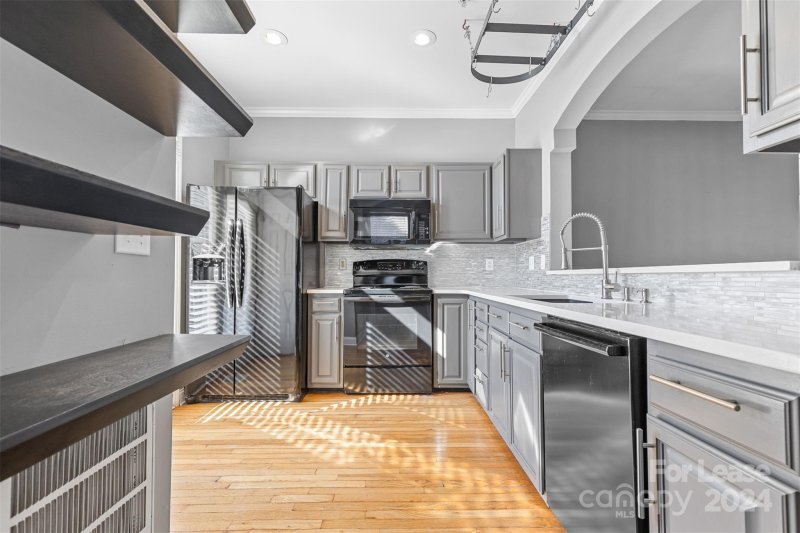 Property image 3 at 811 W 4th Street, Charlotte, NC 28202