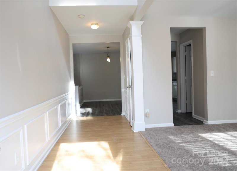 Property image 3 at 2739 Old Ironside Drive, Charlotte, NC 28213