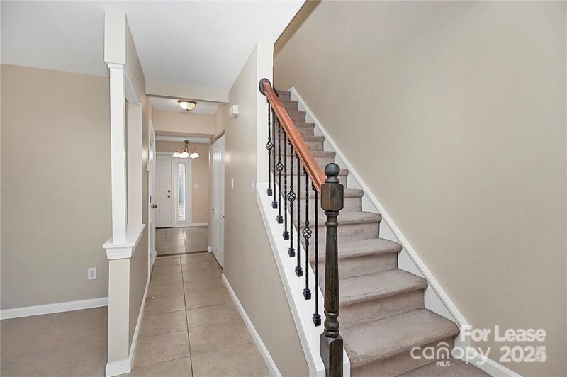 Property image 2 at 9464 Lexington Circle, Charlotte, NC 28213