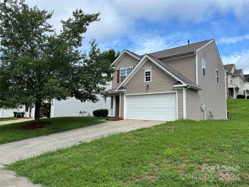 Property image 2 at 13004 Rothe House Road, Charlotte, NC 28273