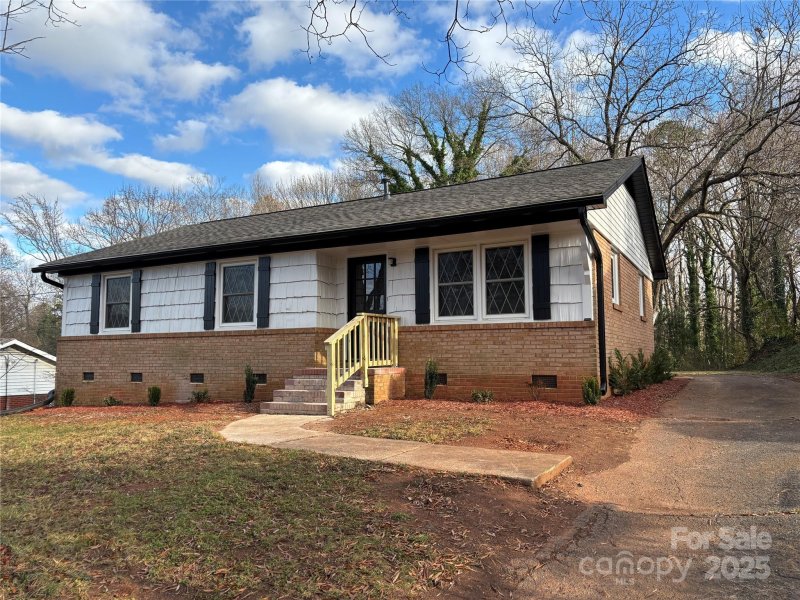 Property image 3 at 1327 Marble Street, Charlotte, NC 28208