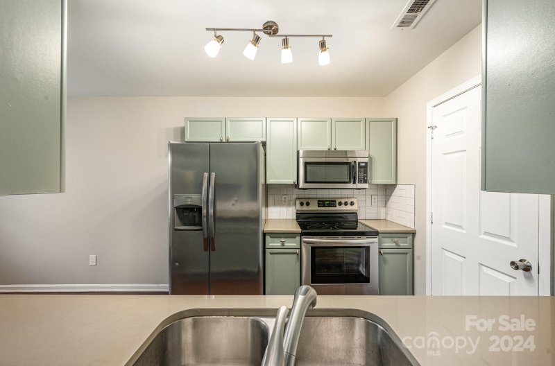 Property image 5 at 4708 Tumbleweed Court, Charlotte, NC 28208
