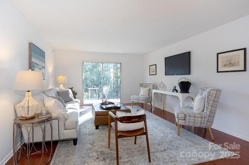 Property image 3 at 4754 Hedgemore Drive, Charlotte, NC 28209