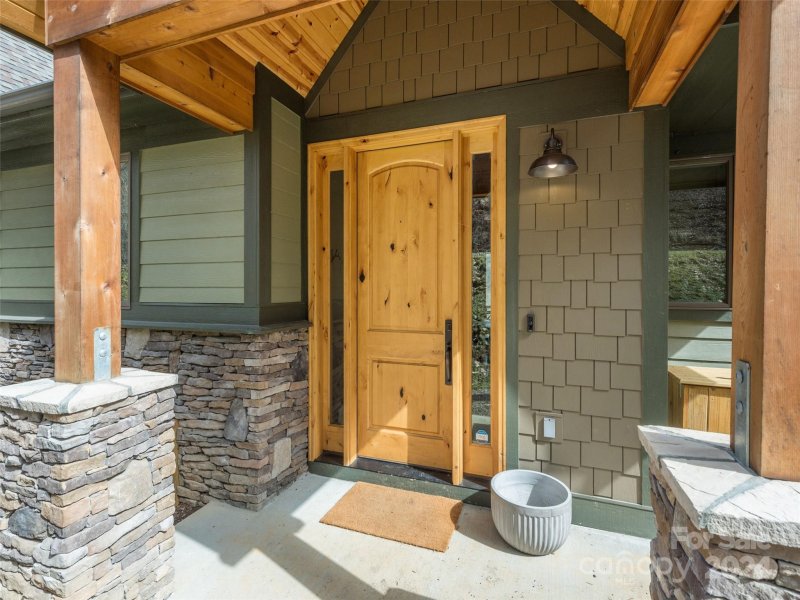 Property image 2 at 341 Pearl Way, Burnsville, NC 28714