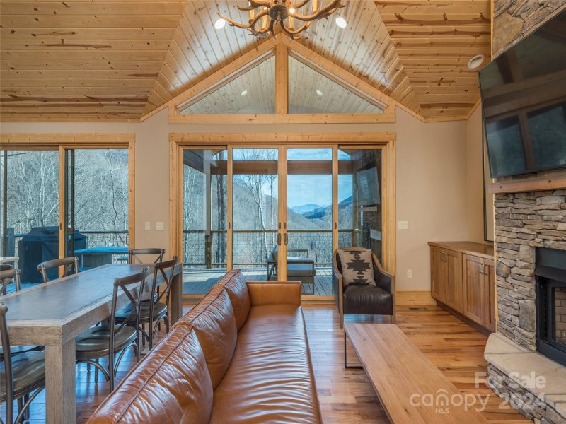 Property image 4 at 341 Pearl Way, Burnsville, NC 28714