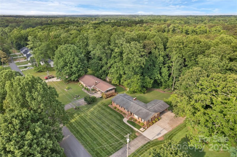 Property image 3 of 216 Delview Drive in Delview Acres, Cherryville, NC 28021