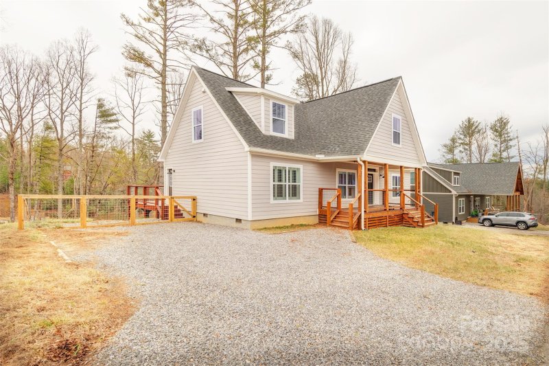 Property image 2 at 127 Cascade Ridge Road, Fairview, NC 28730