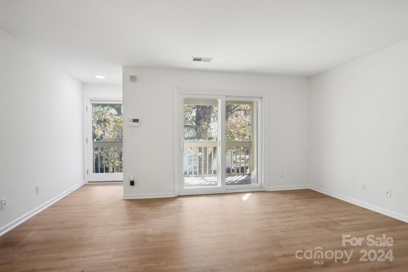 Property image 4 at 1032 Churchill Downs Court, Charlotte, NC 28211